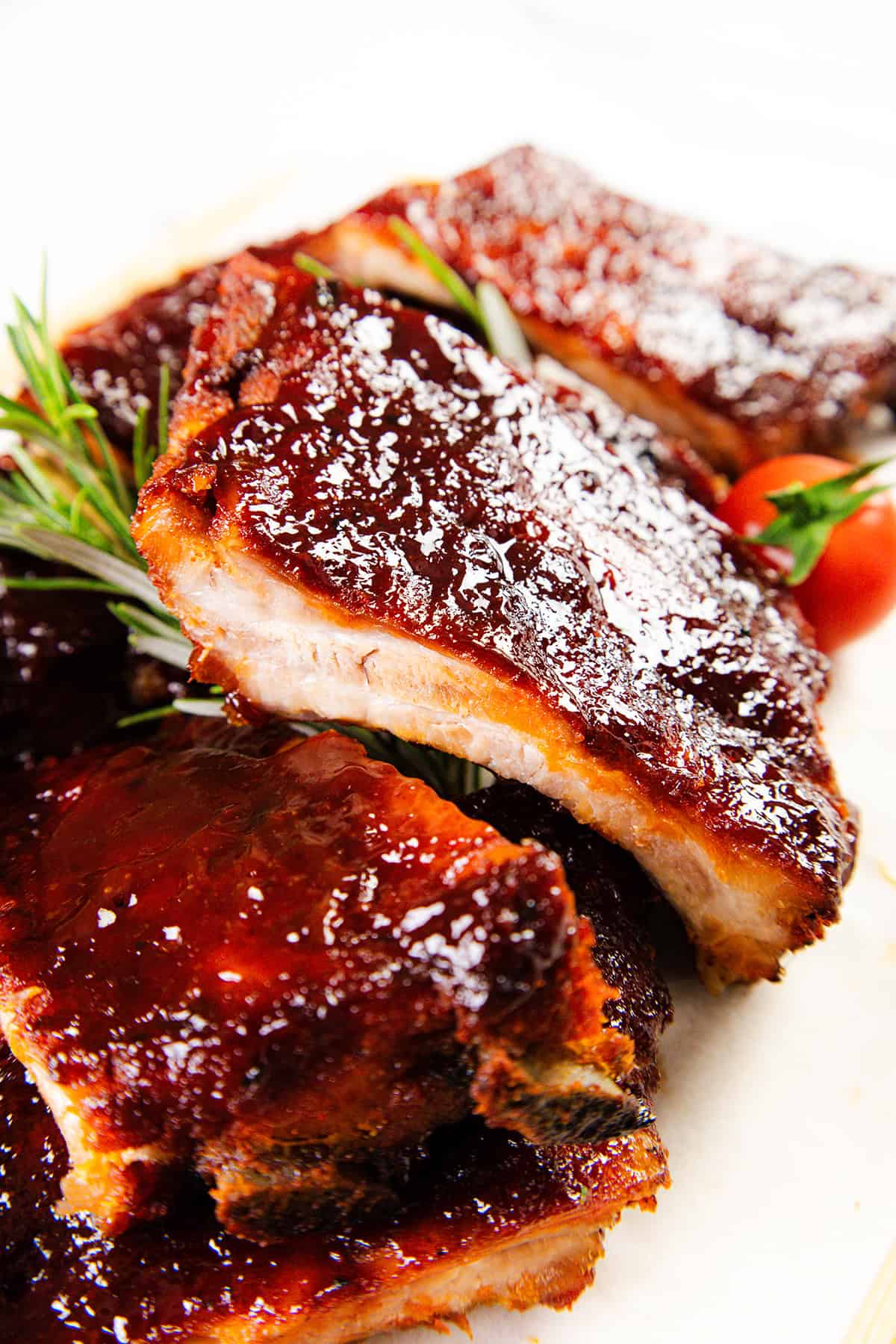 Baked vs. BBQ: Master Sticky Glazed Ribs for Ultimate Tenderness